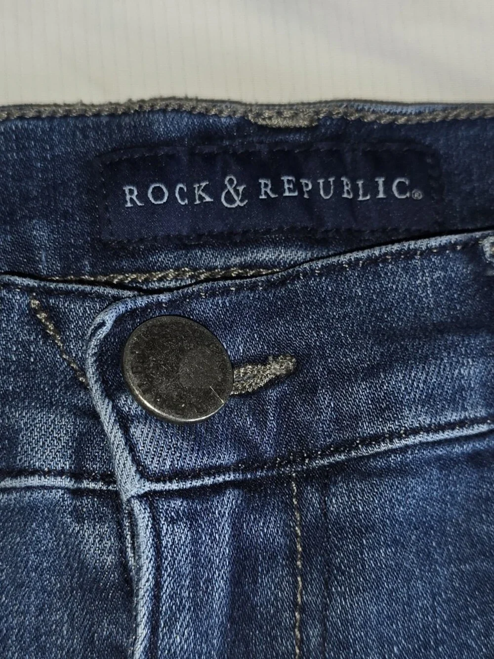 Rock & Republic Kimber Distressed Denim Shorts – Dark Wash Frayed Slit Sides 8